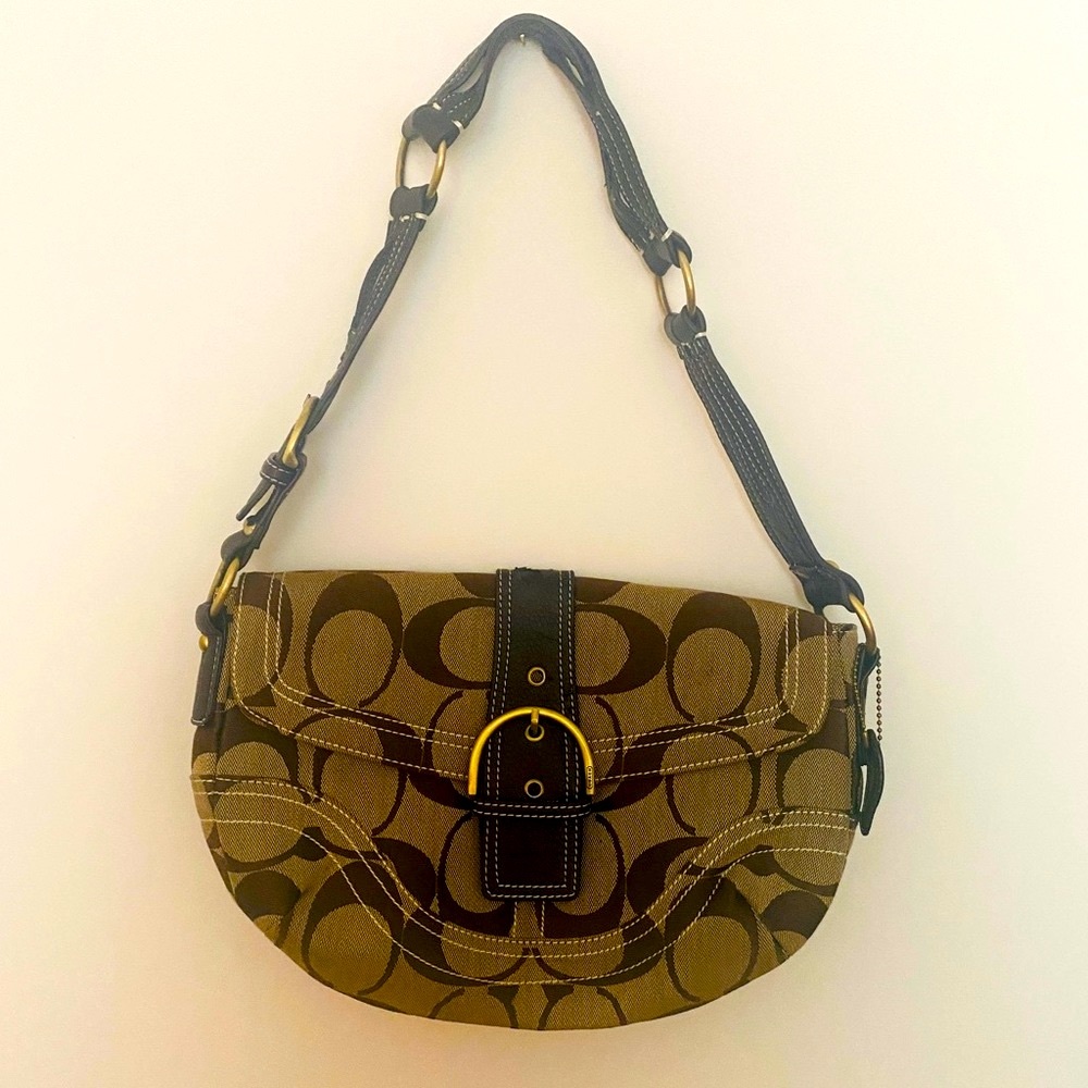 Classic Coach Leather Shoulder Bag